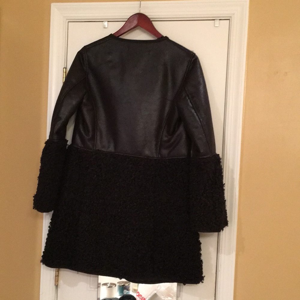 Max Studio BOUTIQEBLACK TEXTURED LEATHER & SHEARLING NWT COAT SIZE SMALL - Picture 8 of 11